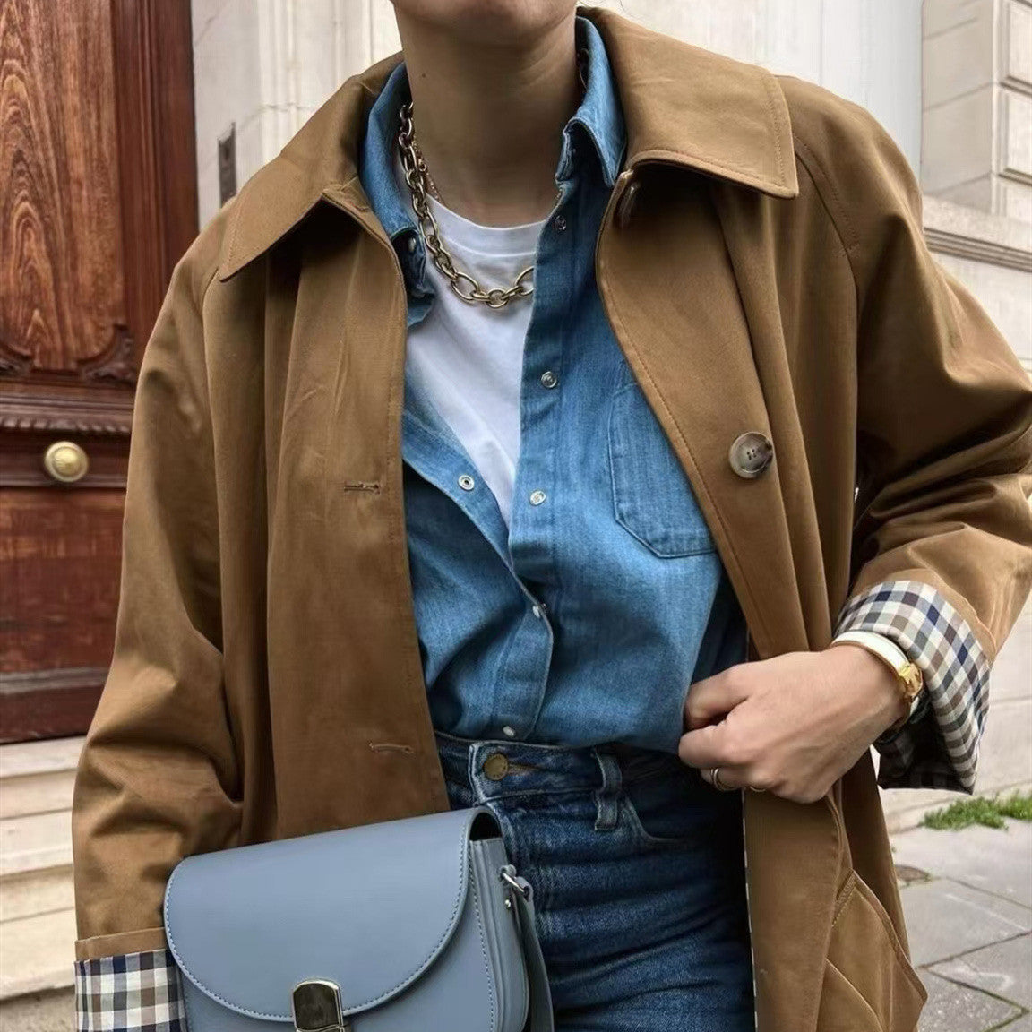 Gabardina recta con el interior a cuadraditos - Modelo London