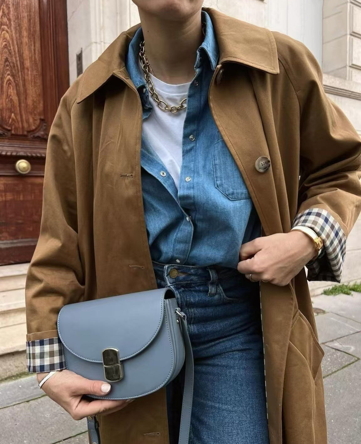 Gabardina recta con el interior a cuadraditos - Modelo London