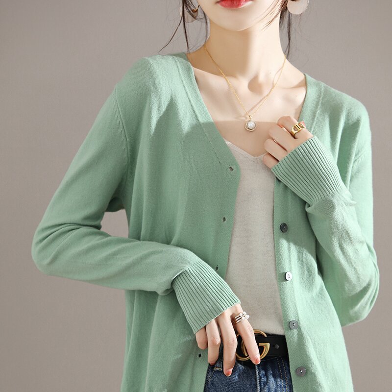 Chaqueta de punto básica - Modelo Tailandia
