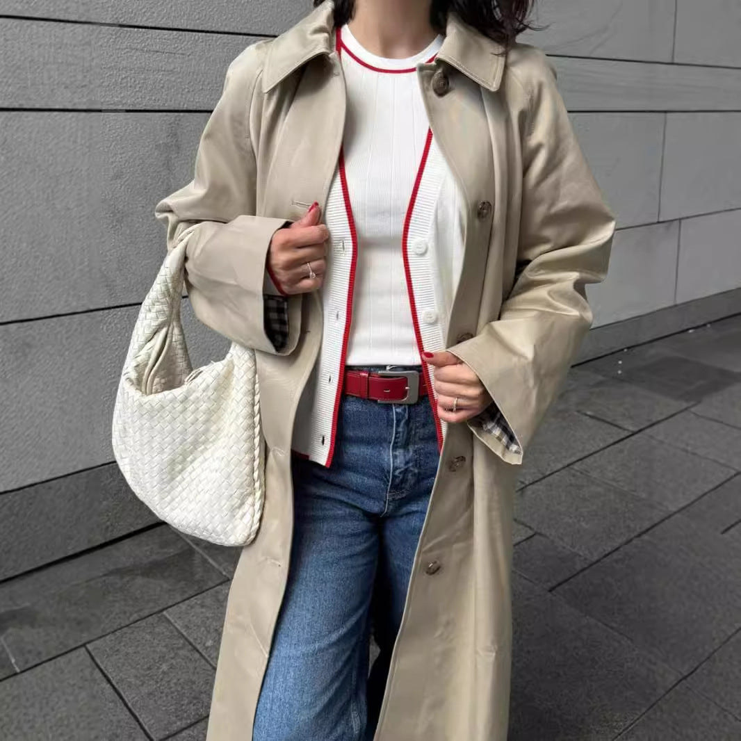 Gabardina recta con el interior a cuadraditos - Modelo London