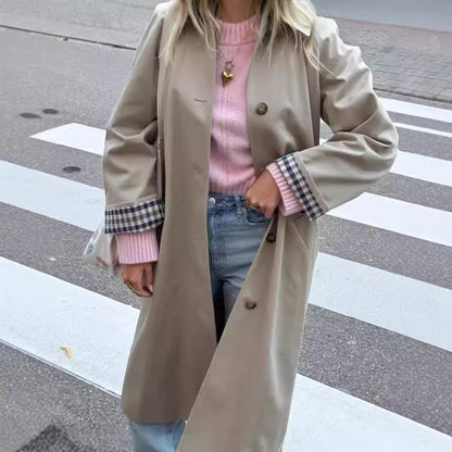 Gabardina recta con el interior a cuadraditos - Modelo London