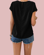 Blusa con croché en su manga corta - Modelo Holiday